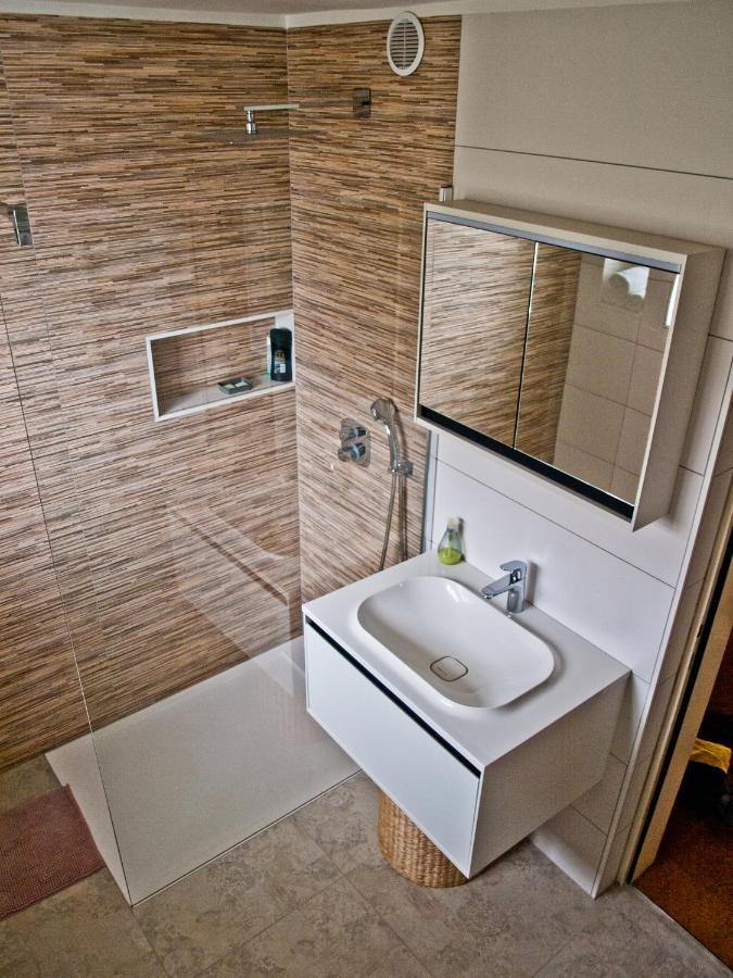 Apartment Activity Radomlje Esterno foto